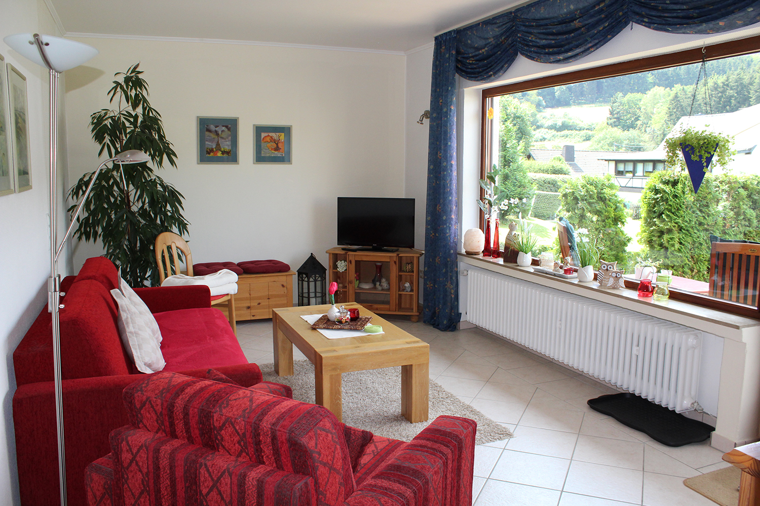 Wohnzimmer Bild 1